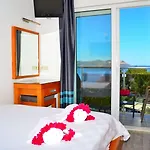 Nur Otel