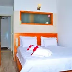 Otel Nur 2*