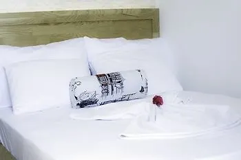Nur Otel 2*